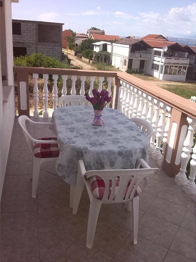 Apartman Borosa Vir Esterno foto
