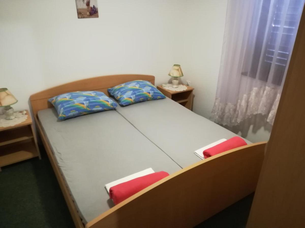 Apartman Borosa Vir Esterno foto