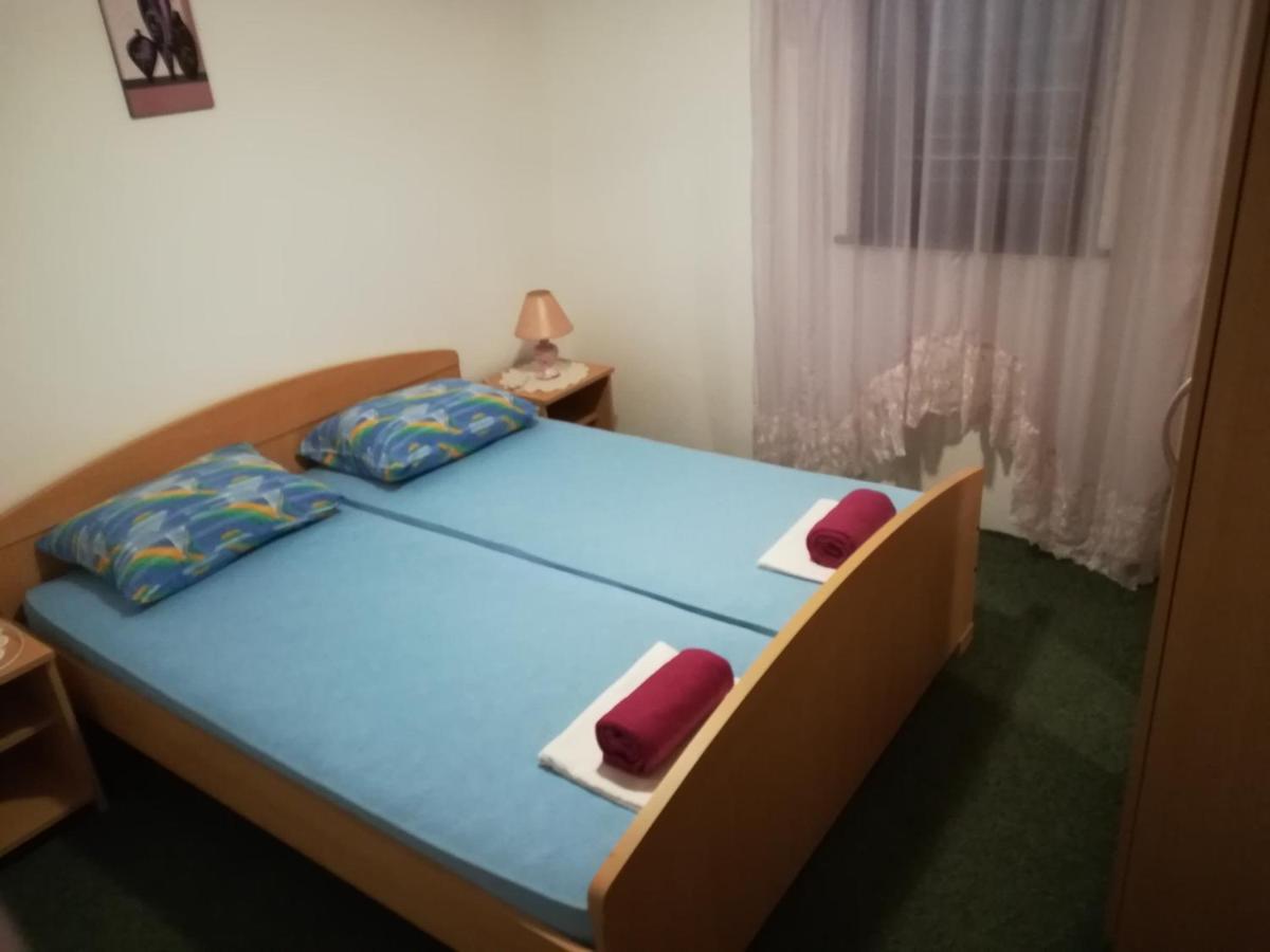 Apartman Borosa Vir Esterno foto